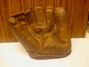 Major League Baseball Glove Circa 1941